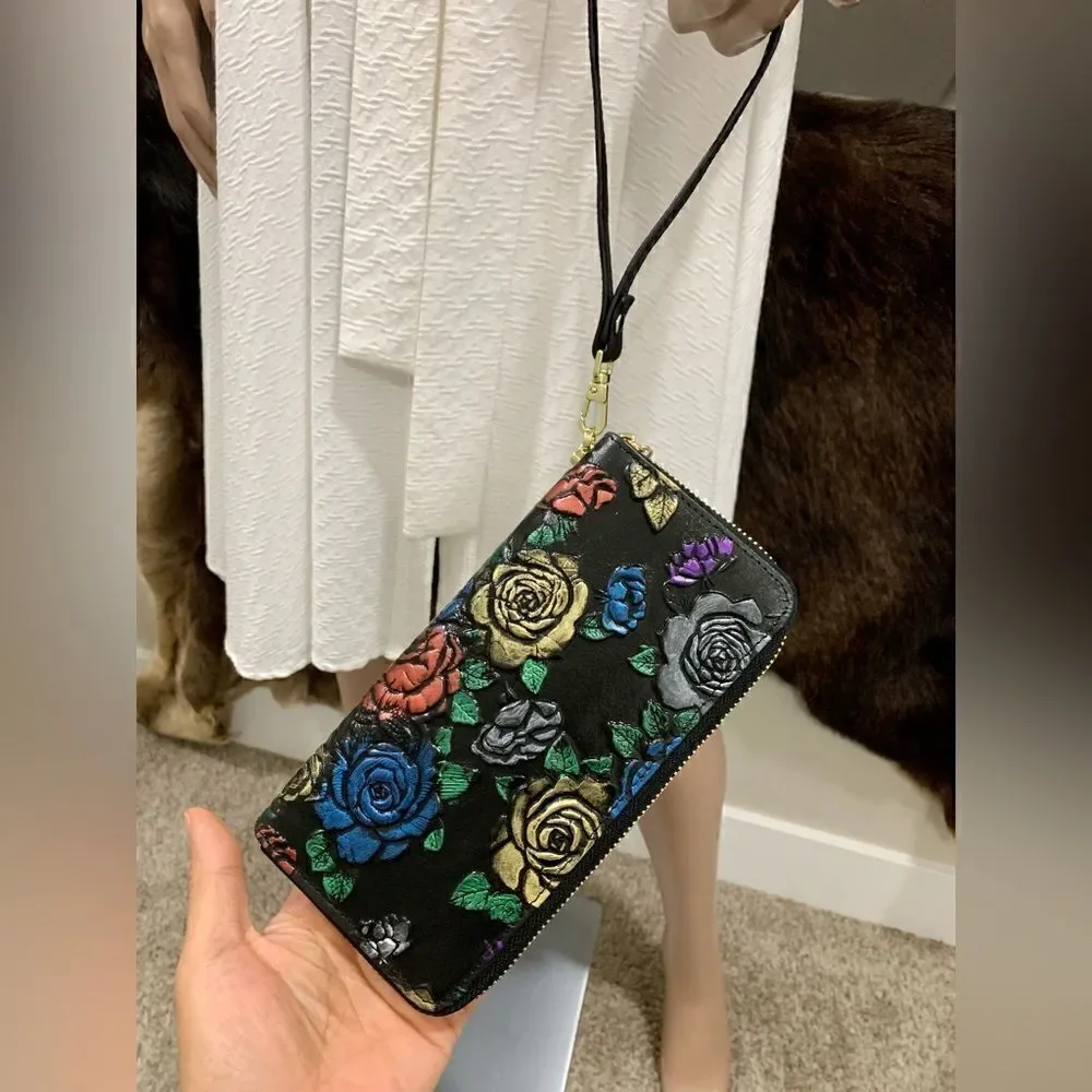 Handmade Genuine Leather Floral Embossed Accordion Wallet/ Wristlet